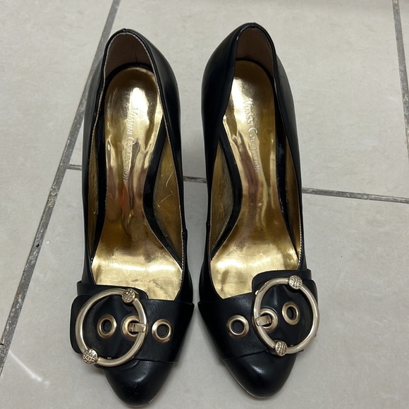 Elegant Black Leather Heels with Gold Accents | Size 8 - Picture 2 of 8
